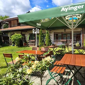 Hotel-restaurant Zum Hirschhaus Inklusiv Chiemgaukarte Hotell